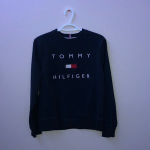 Tommy hilfigure crew neck sweater